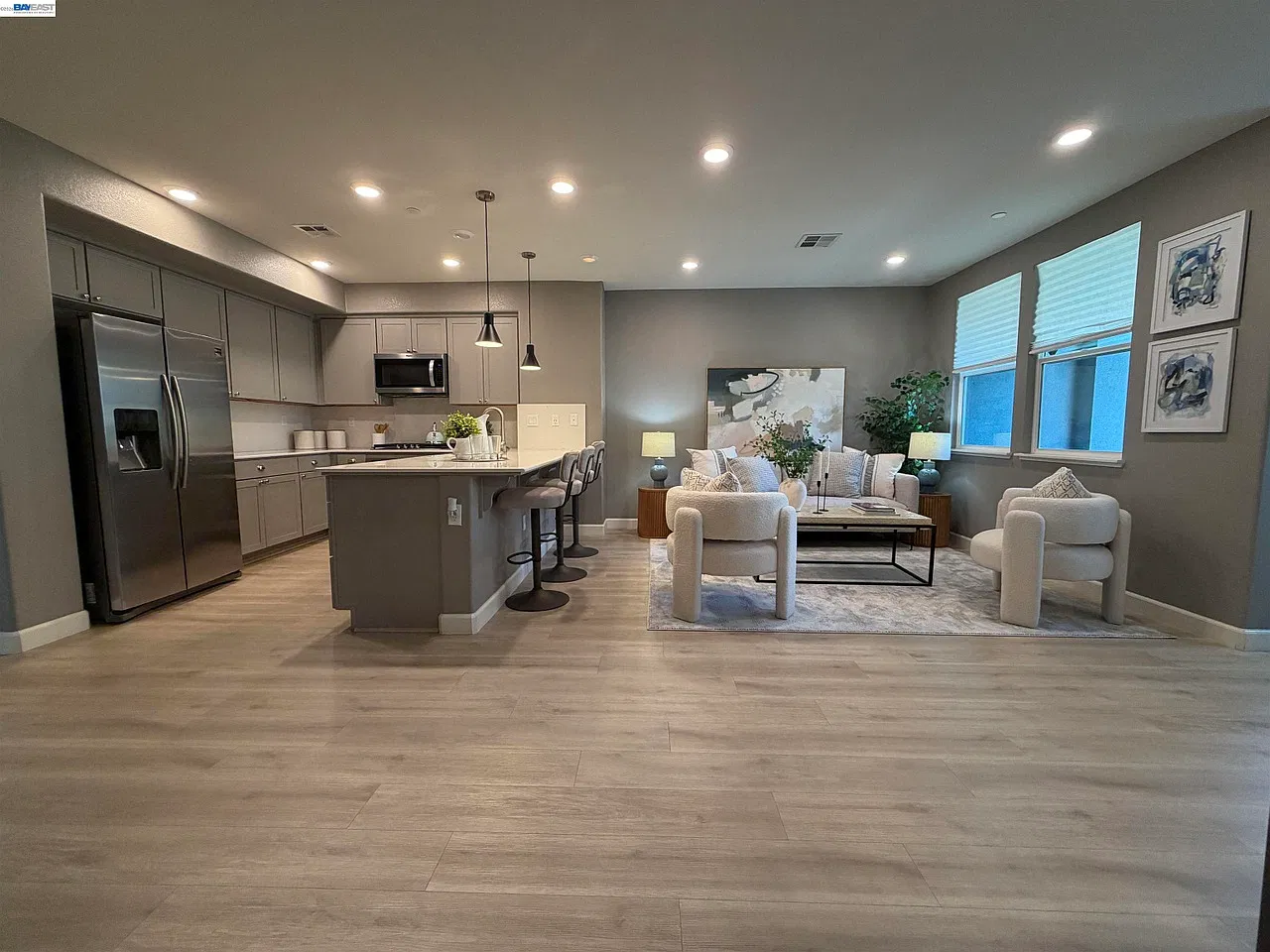 2 bed, 1207 sqft, $3,900 — Photo 1