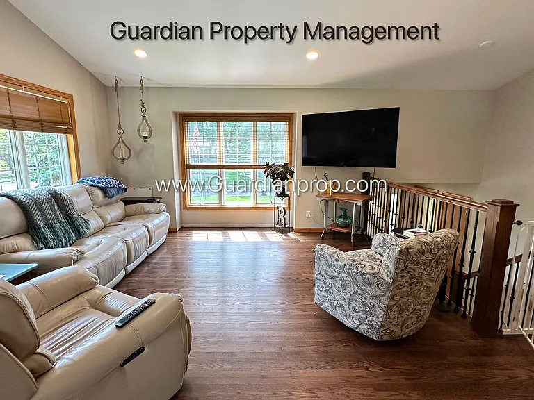 8841 Garland Ln N — Photo 7