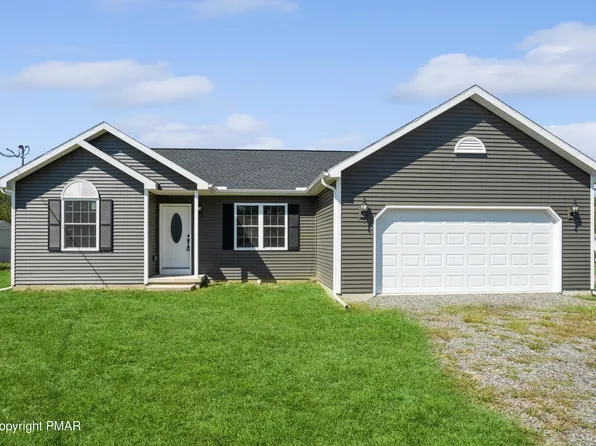 214 Seaman Ln, Old Forge, PA 18518