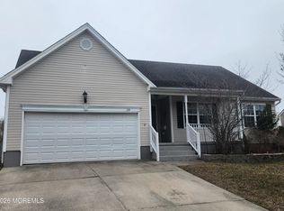 129 Lighthouse Dr, Little Egg Harbor, NJ