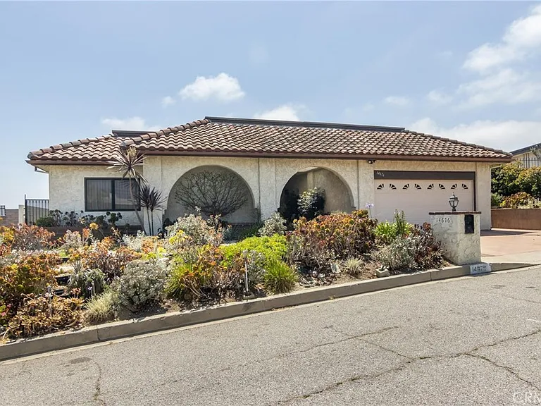 14676 Deervale Pl — Photo 3