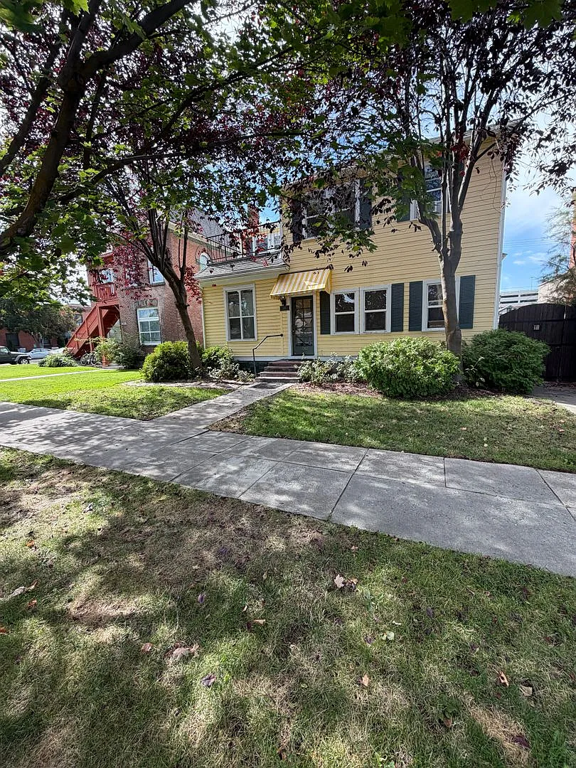 Washington St. - 1207 — Photo 1