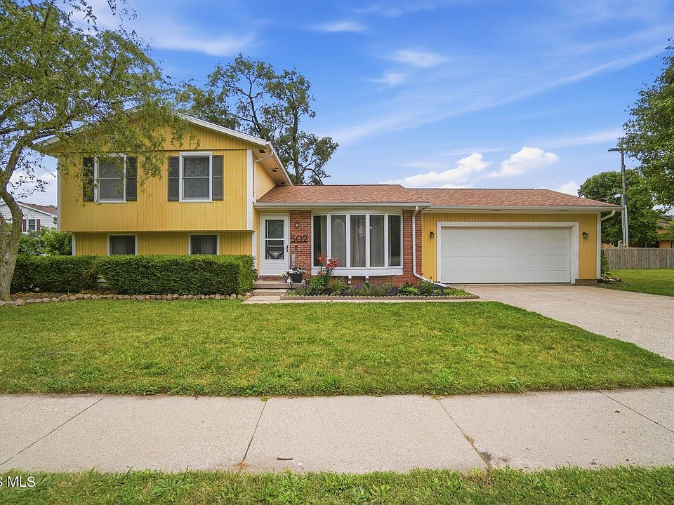 1st image of 502 McKinley Dr