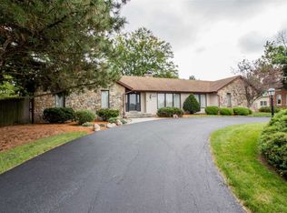 4036 Goeglein Rd, Fort Wayne, IN 46815