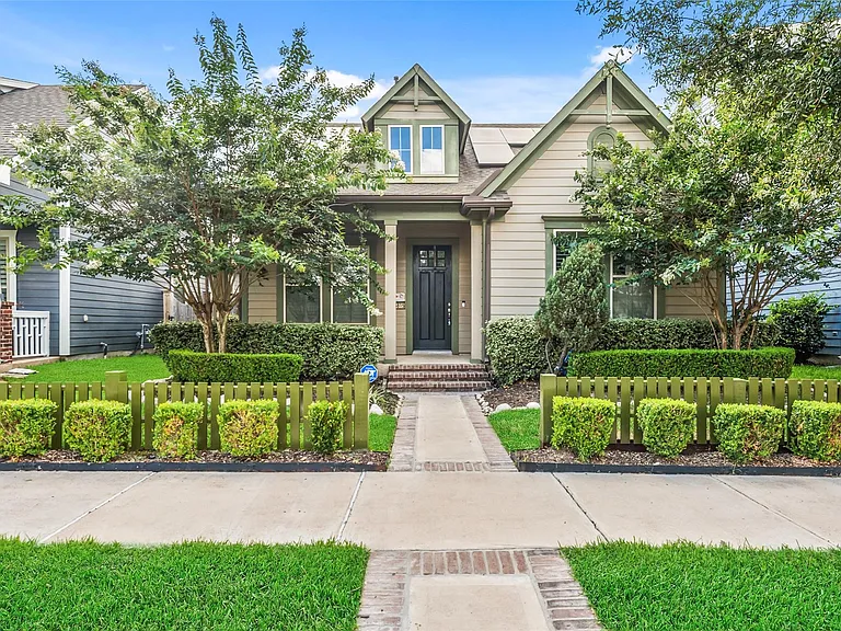 16815 Osprey Bend Dr — Photo 1