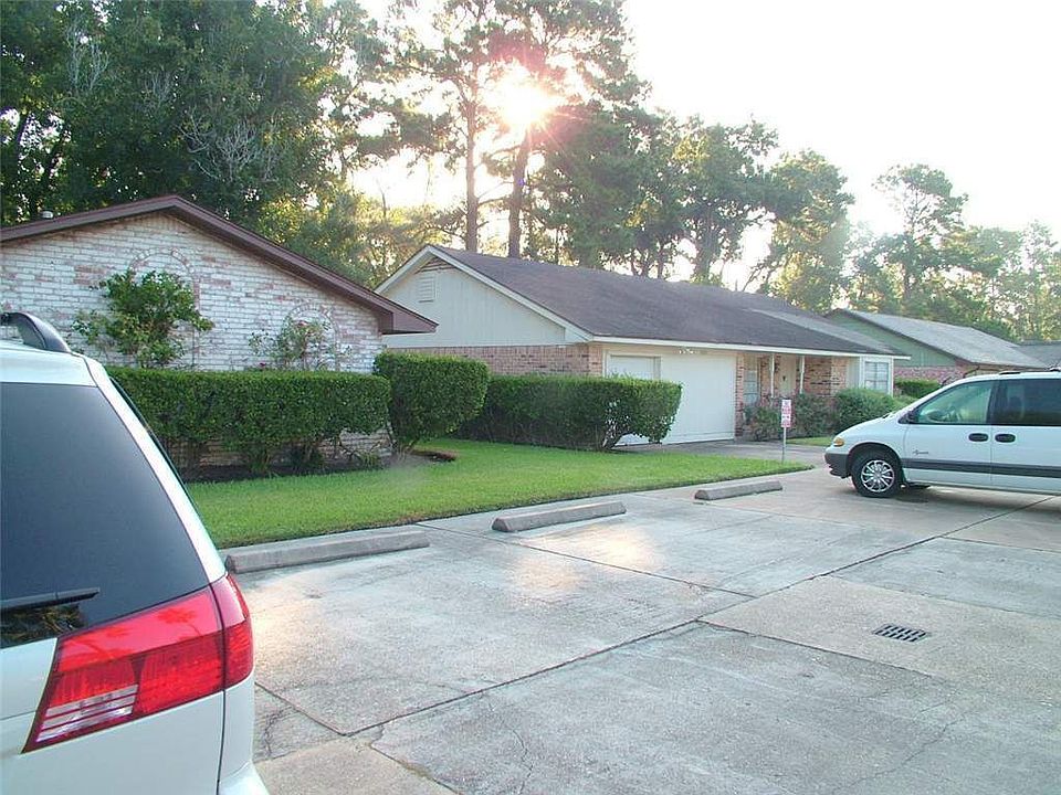 2nd image of 15506 Silver Ridge Dr