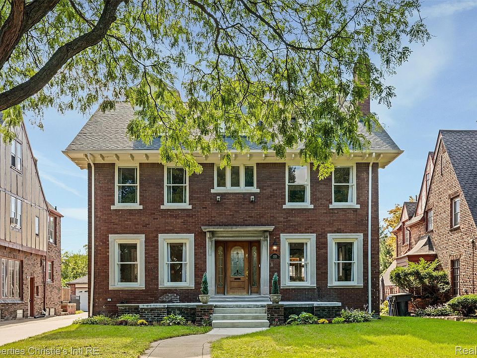 1st image of 2325 W Boston Blvd