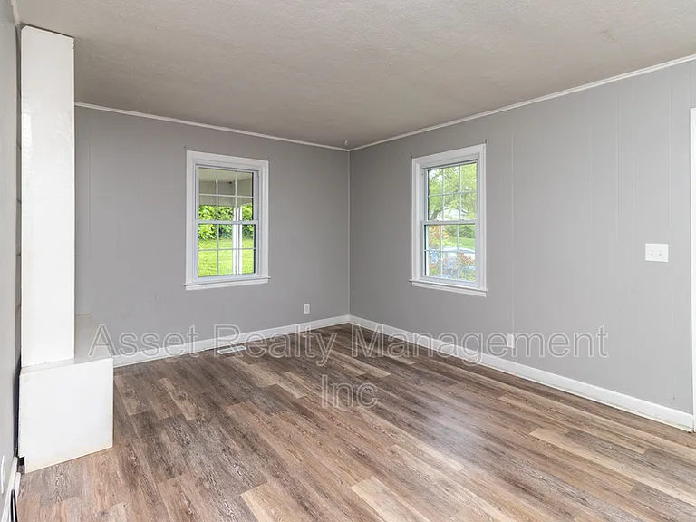 2313 Brice St — Photo 14
