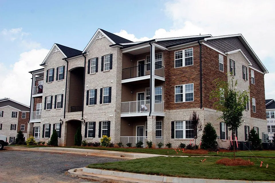 Building Photo - The Overlook at Stone Spring