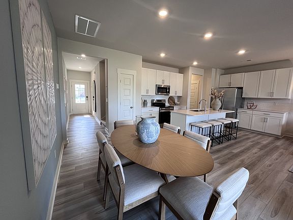 5th image of 280 Duke Ct Lot 77