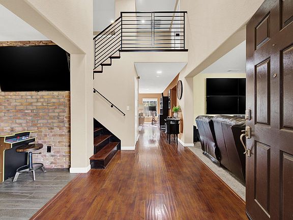 3rd image of 4579 Avondale Circle