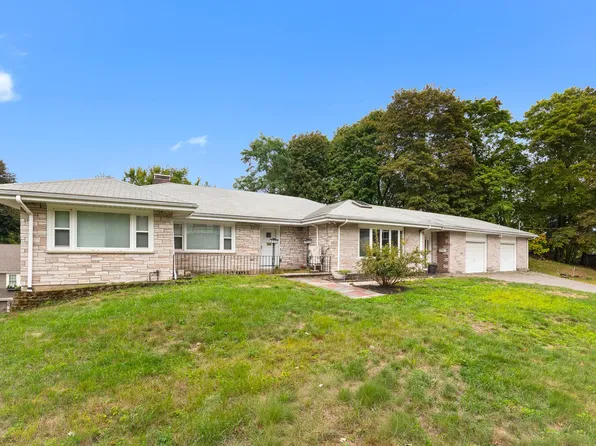 41 Old Mystic St, Arlington, MA 02474