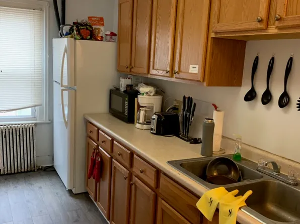 190 W 8th St, Oswego, NY