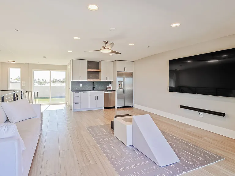 3107 N 70th St #1002 — Photo 26