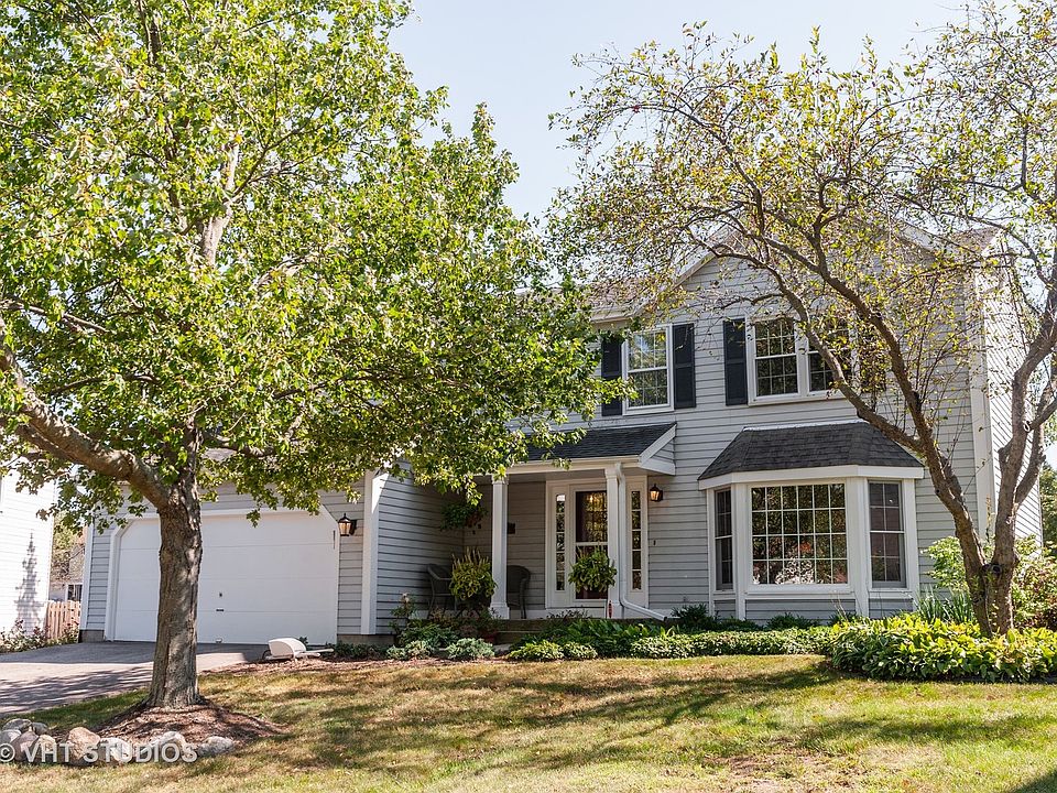 1st image of 17539 W Cottonwood Ct