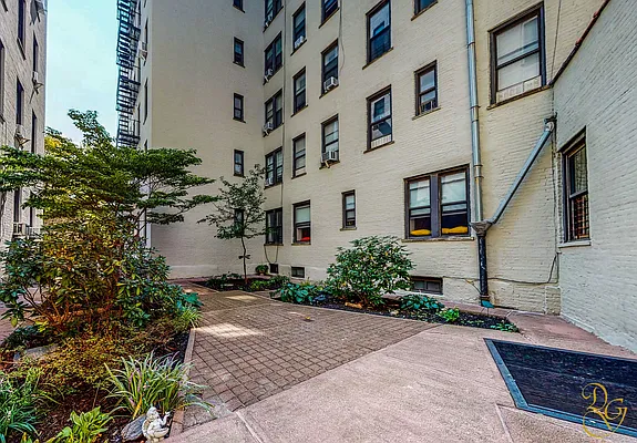 Sold by Dorsa Group | media 21