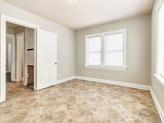 3rd image of 2312 NW 12th St