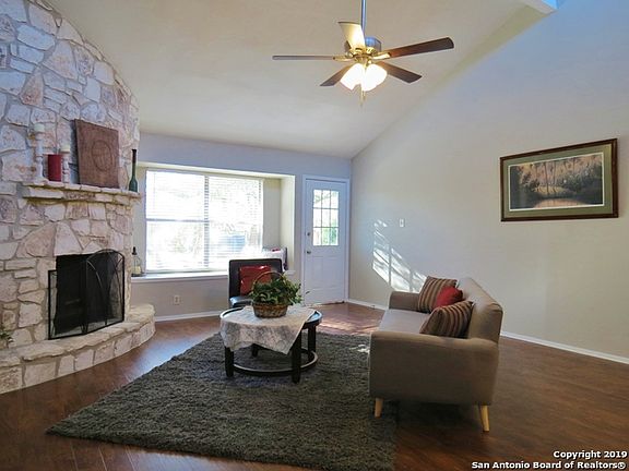 3rd image of 4901 Tiffany Ln