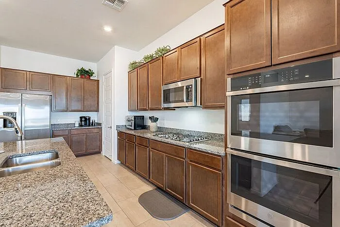 12442 N Appling Ave — Photo 18