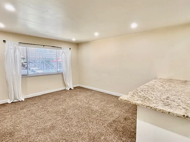 1730 Lacassie Ave — Photo 5