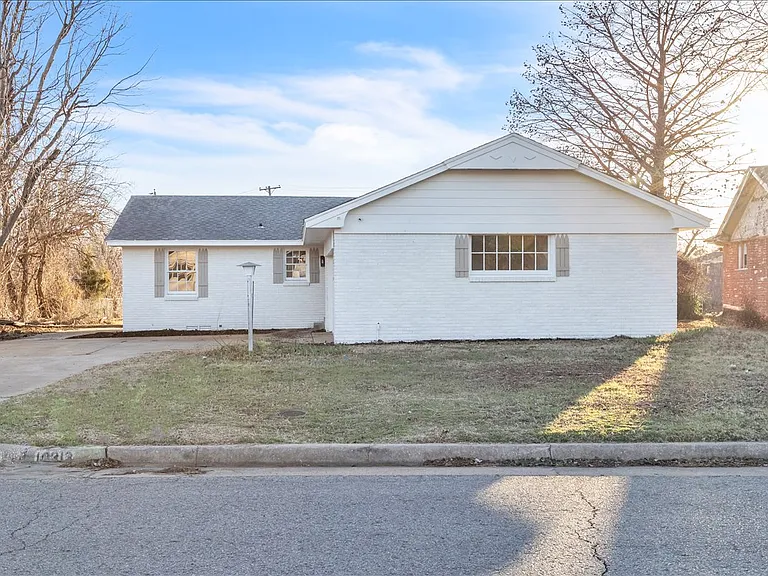 10313 N McKinley Ave — Photo 31