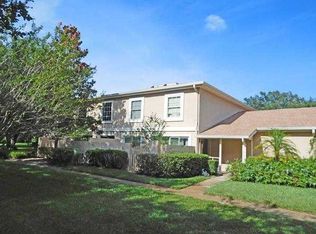 11863 Raintree Dr, Temple Terrace, FL 33617