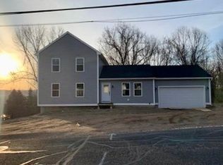 129 Westfield Rd, Holyoke, MA 01040