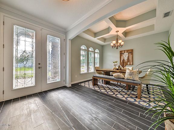3rd image of 1016 Prairie Dunes Ct