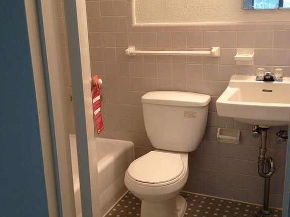 5th image of 5219 Wynnefield Ave APT 101