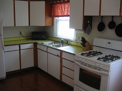 Kitchen (2)