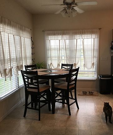 5th image of 804 Balsam Dr