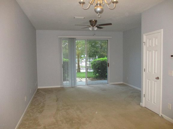 3rd image of 3684 Summerlin Ln E