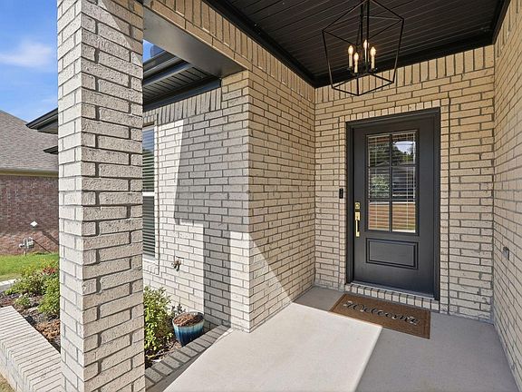 3rd image of 202 Marble Dr