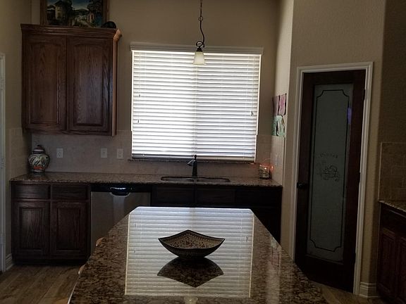 4th image of 1115 Wren Cir