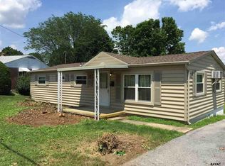 207 S 6th St, Mount Wolf, PA 17347