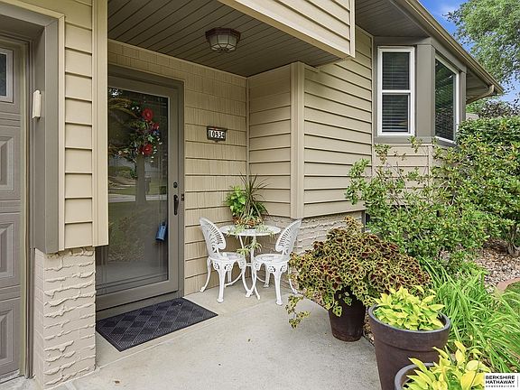 2nd image of 10934 Spring St