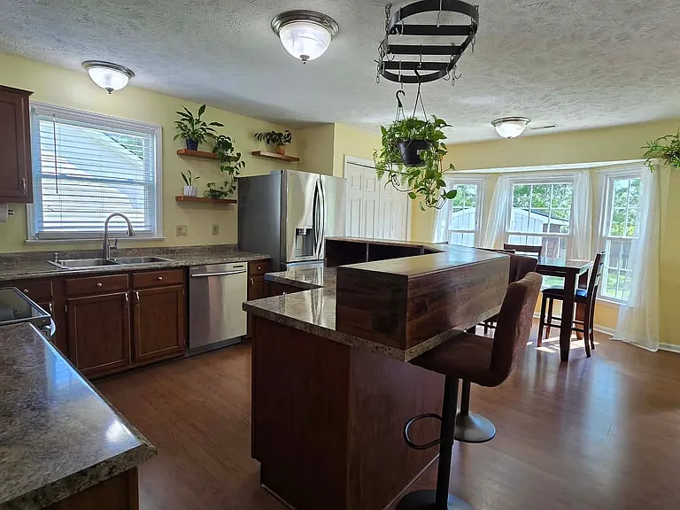 700 Rim Rd — Photo 17
