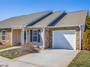 3118 Hyde Place Cir, Winston Salem, NC 27103