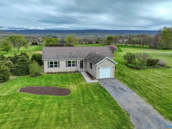 75 Summers Ln, New Market, VA 22844