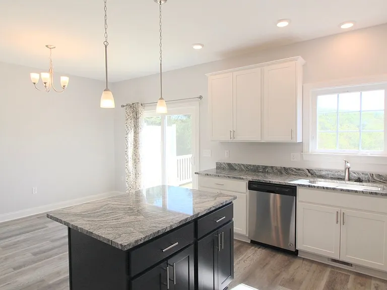 1073 Bluemoon Dr — Photo 12