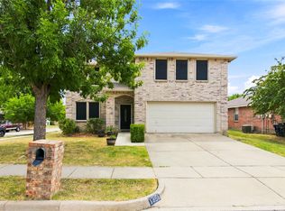 1856 Lariat Dr, Justin, TX 76247