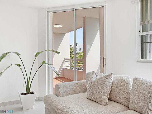 4th image of 334 Chalets De La Playa #334
