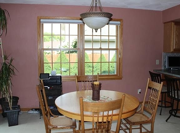 5th image of 1029 Bedford Dr