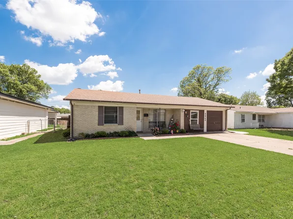 2842 Anchor Dr, Mesquite, TX 75150