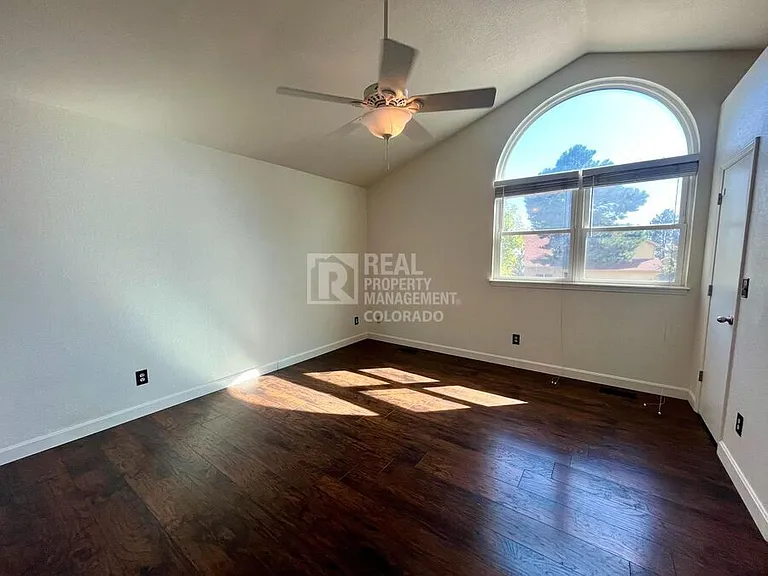 3710 Hickory Hill Dr — Photo 13