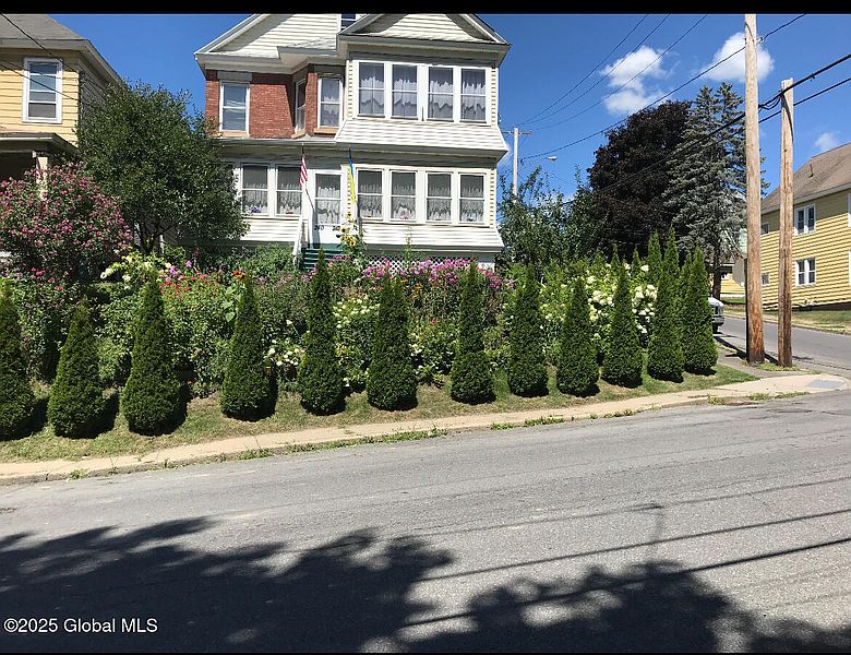 2nd image of 240-242 Vrooman Avenue