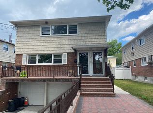 14623 25th Dr, Flushing, NY 11354