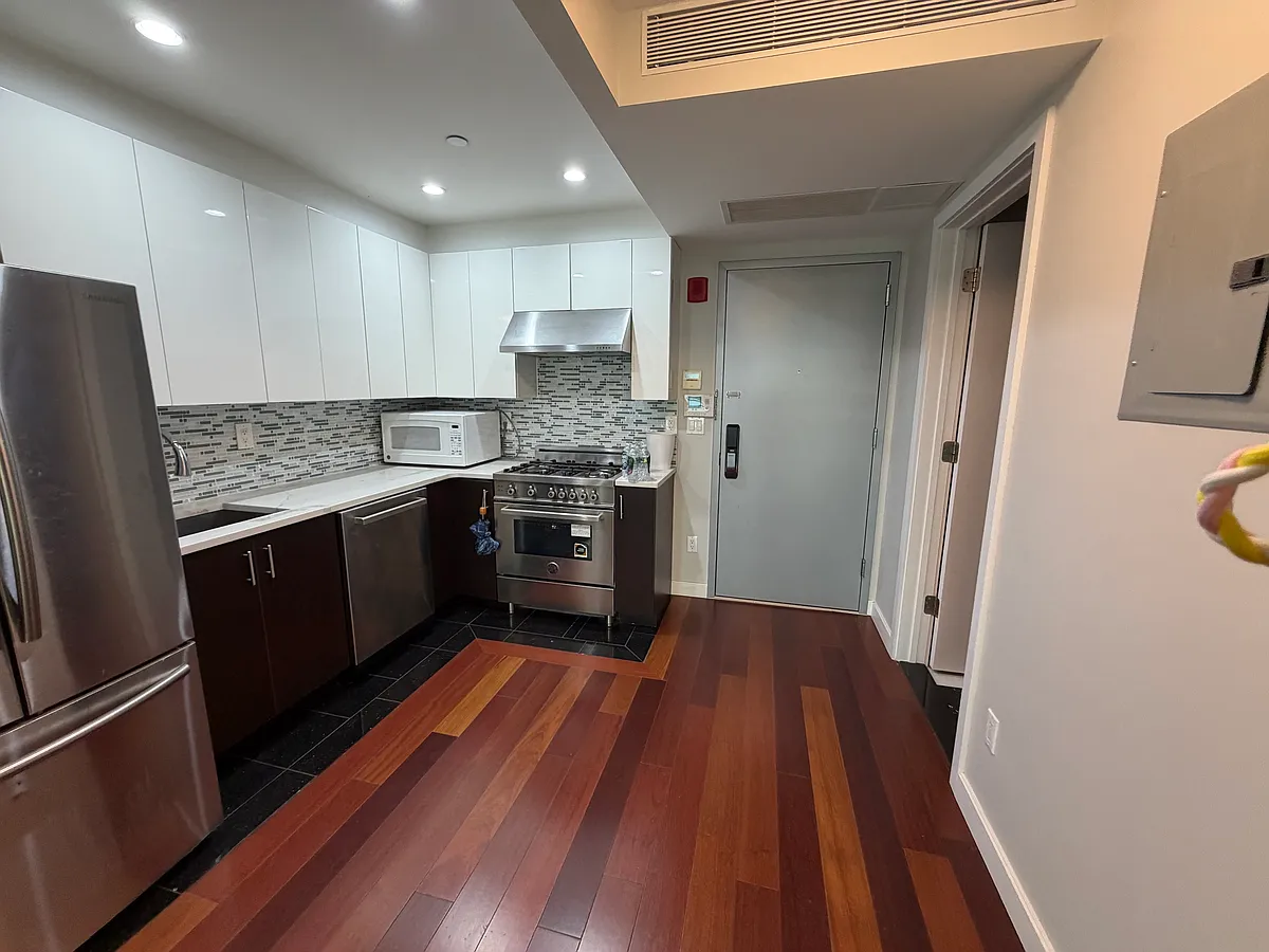 Building Photo - 142-38 37th Ave #9H