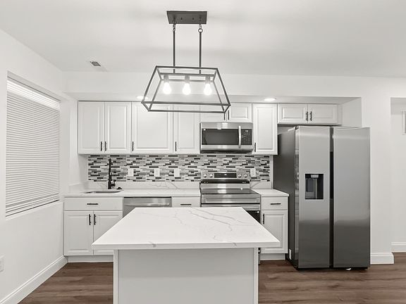 3rd image of 3826 10th St #1