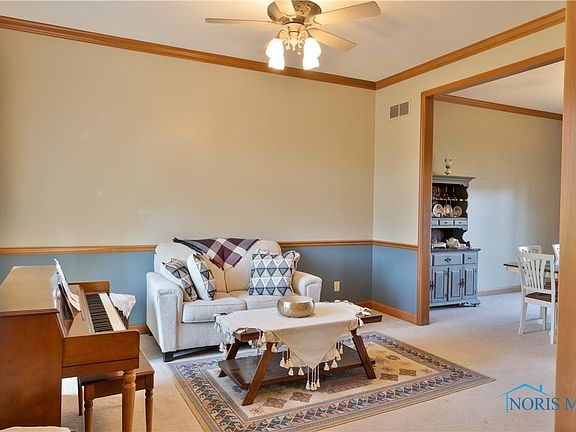 5th image of 8545 Tawa Creek Dr